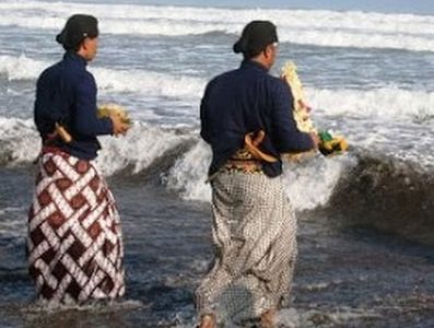 Pantai Parang Kusumo